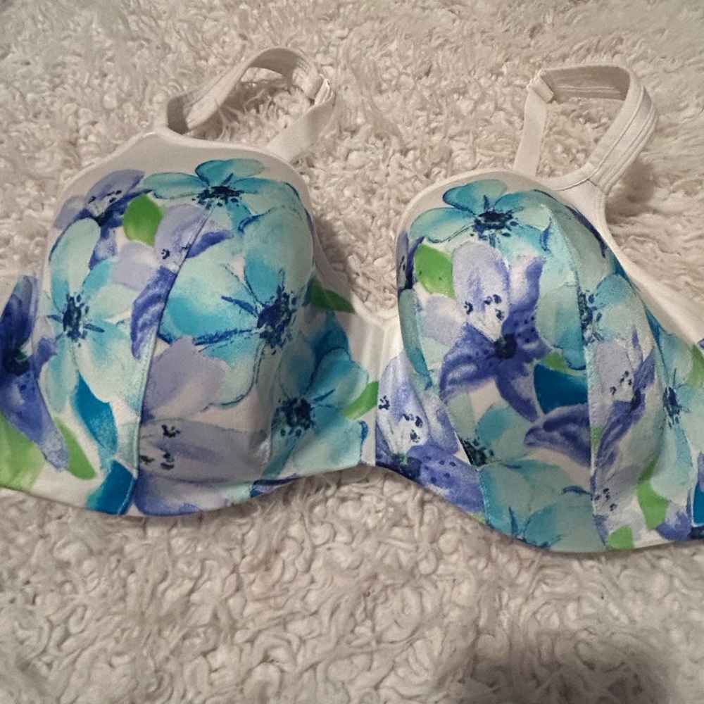 50%offw❤️ Cacique Multicolor Print Simply Wire Free Plunge Bra Size 482DD